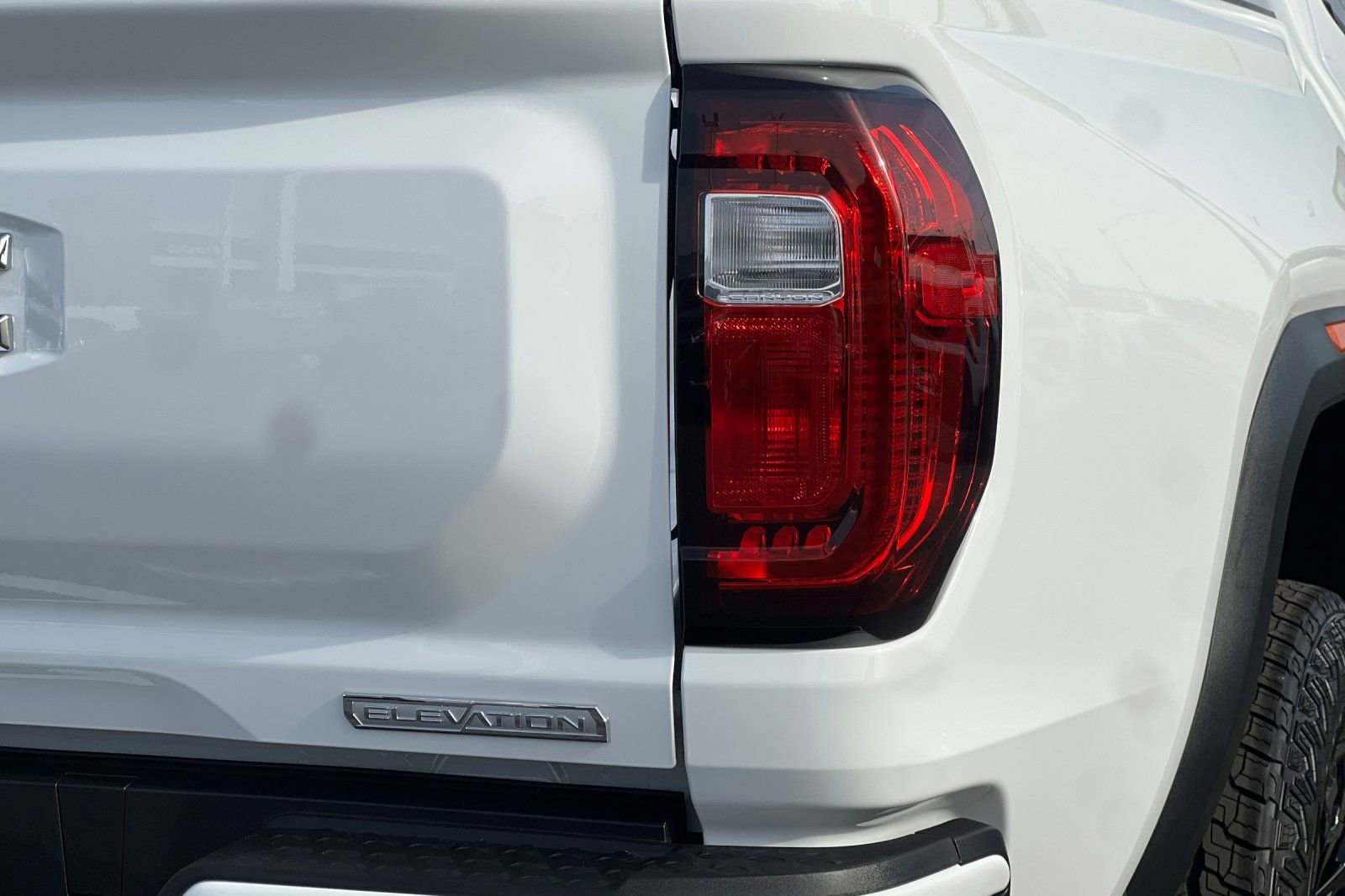 New 2026 GMC Canyon Elevation image 7