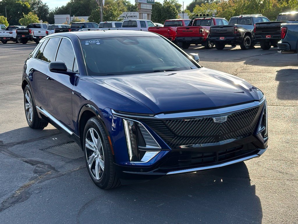 Certified 2024 Cadillac Lyriq Tech w/ Driver Assist Package AWD/4WD image 9