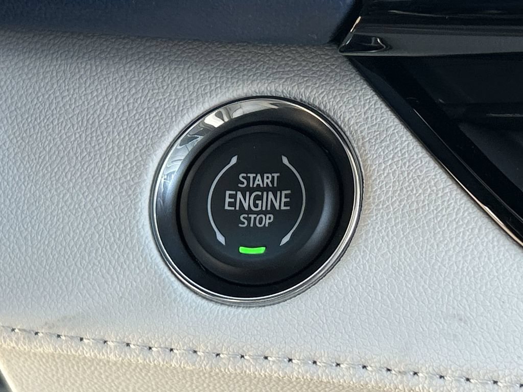 New 2026 Buick Enclave Avenir w/ Super Cruise Package FWD image 17