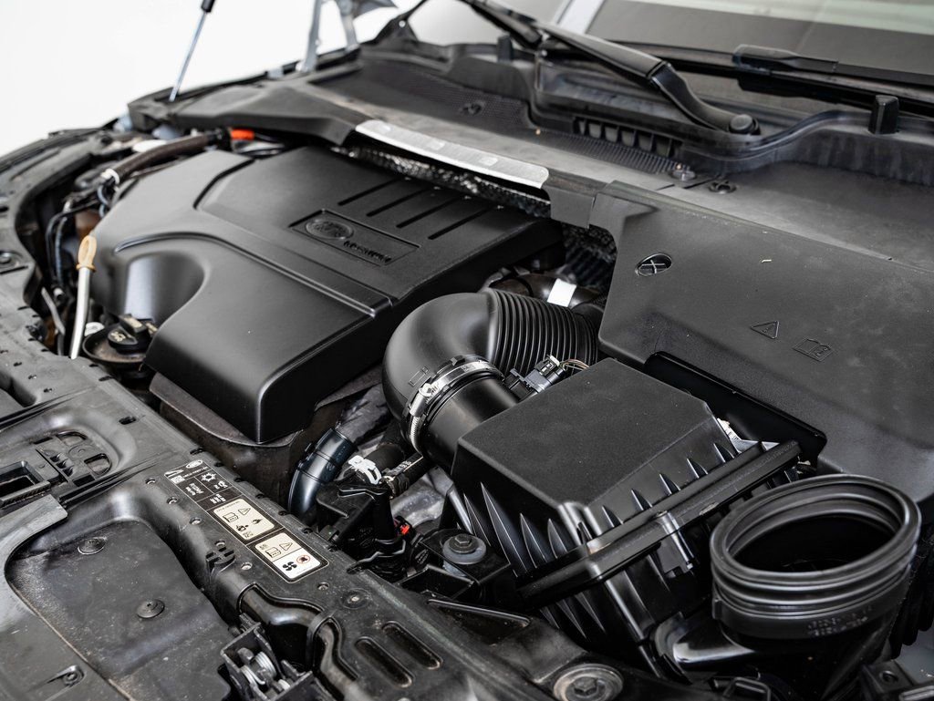 Used 2023 Land Rover Range Rover Evoque R-Dynamic SE AWD/4WD image 47