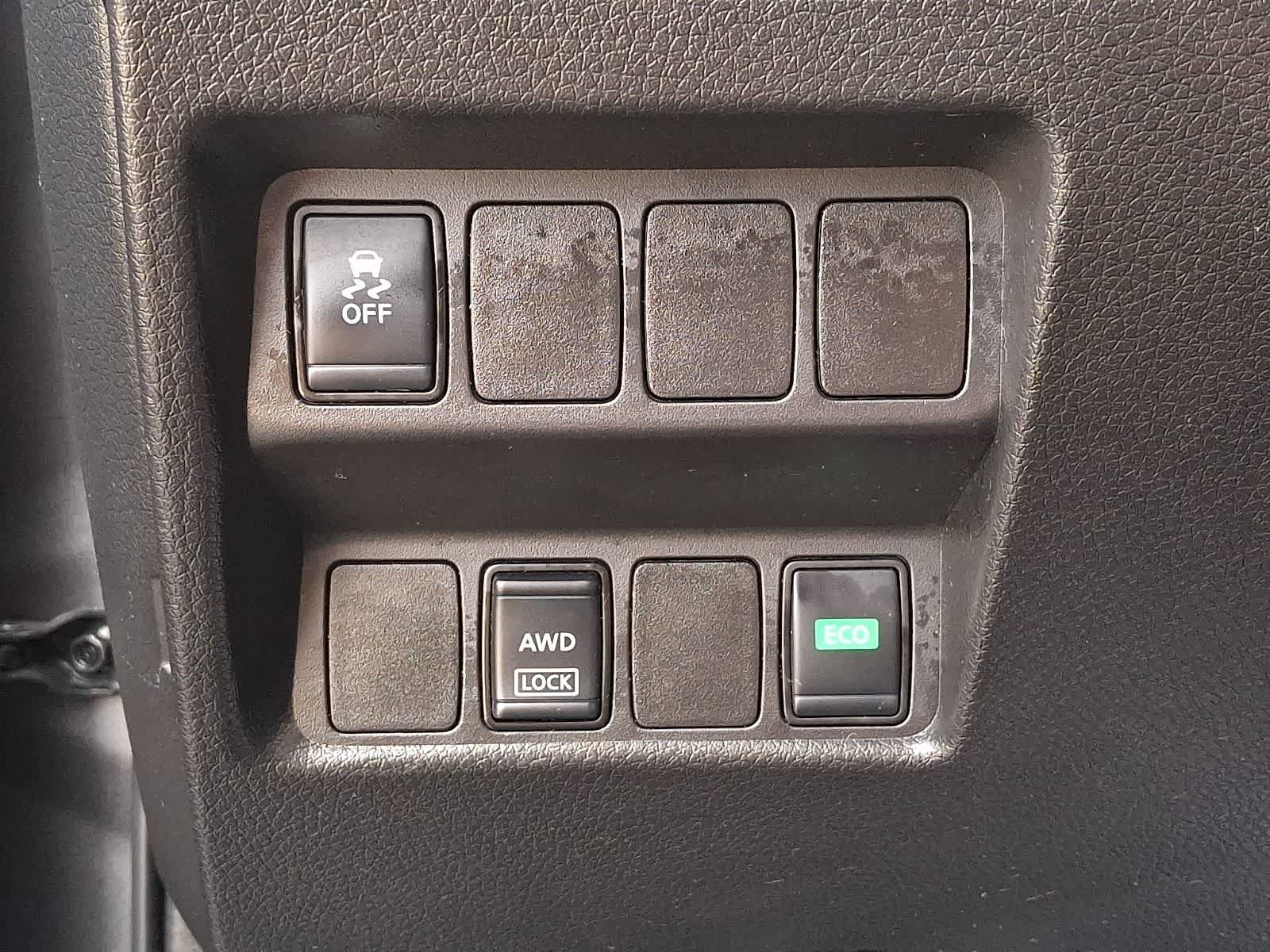 Used 2019 Nissan Rogue Sport S AWD/4WD image 25