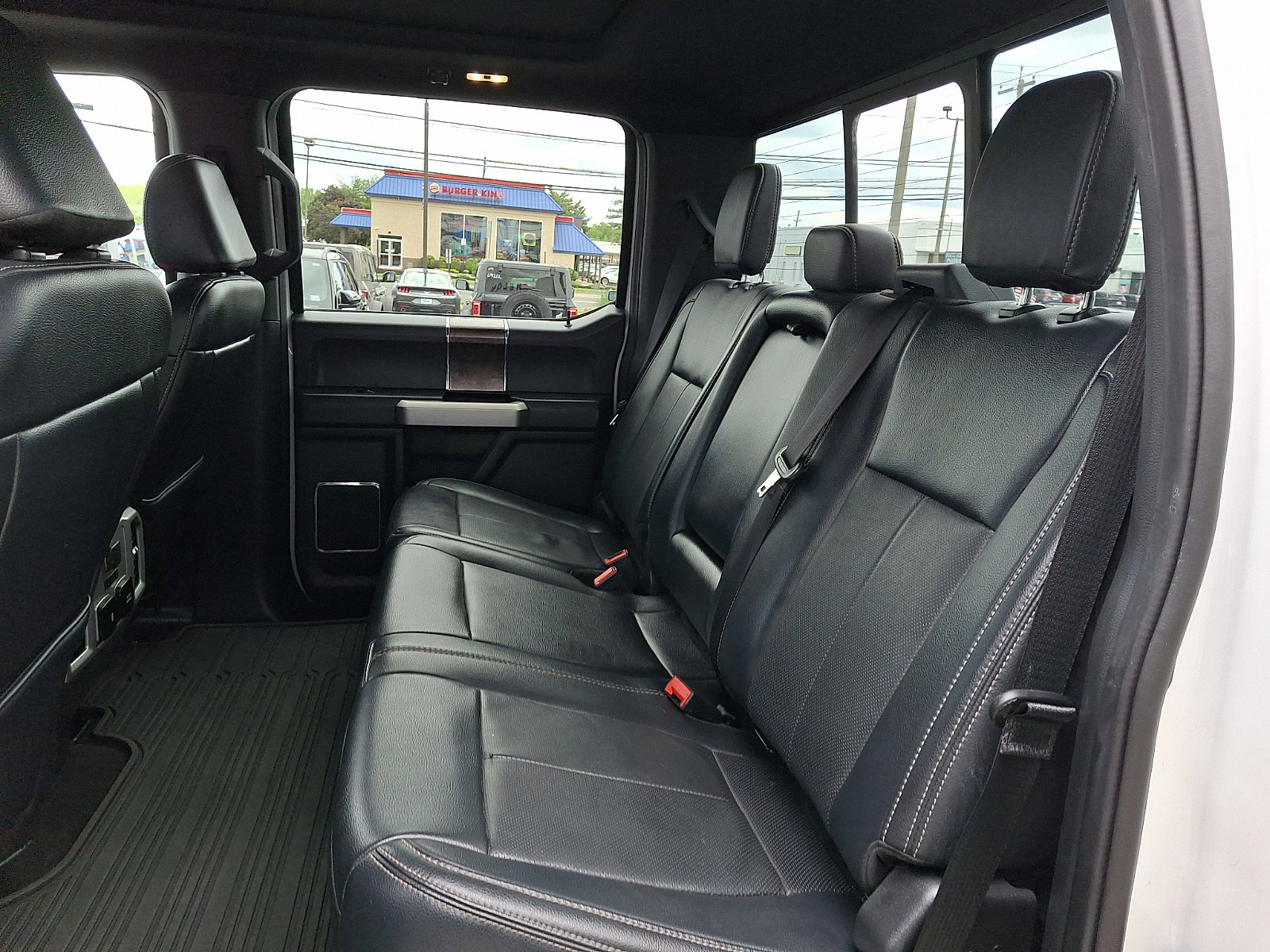 Certified 2022 Ford F250 Lariat w/ Tremor Off-Road Package AWD/4WD image 11