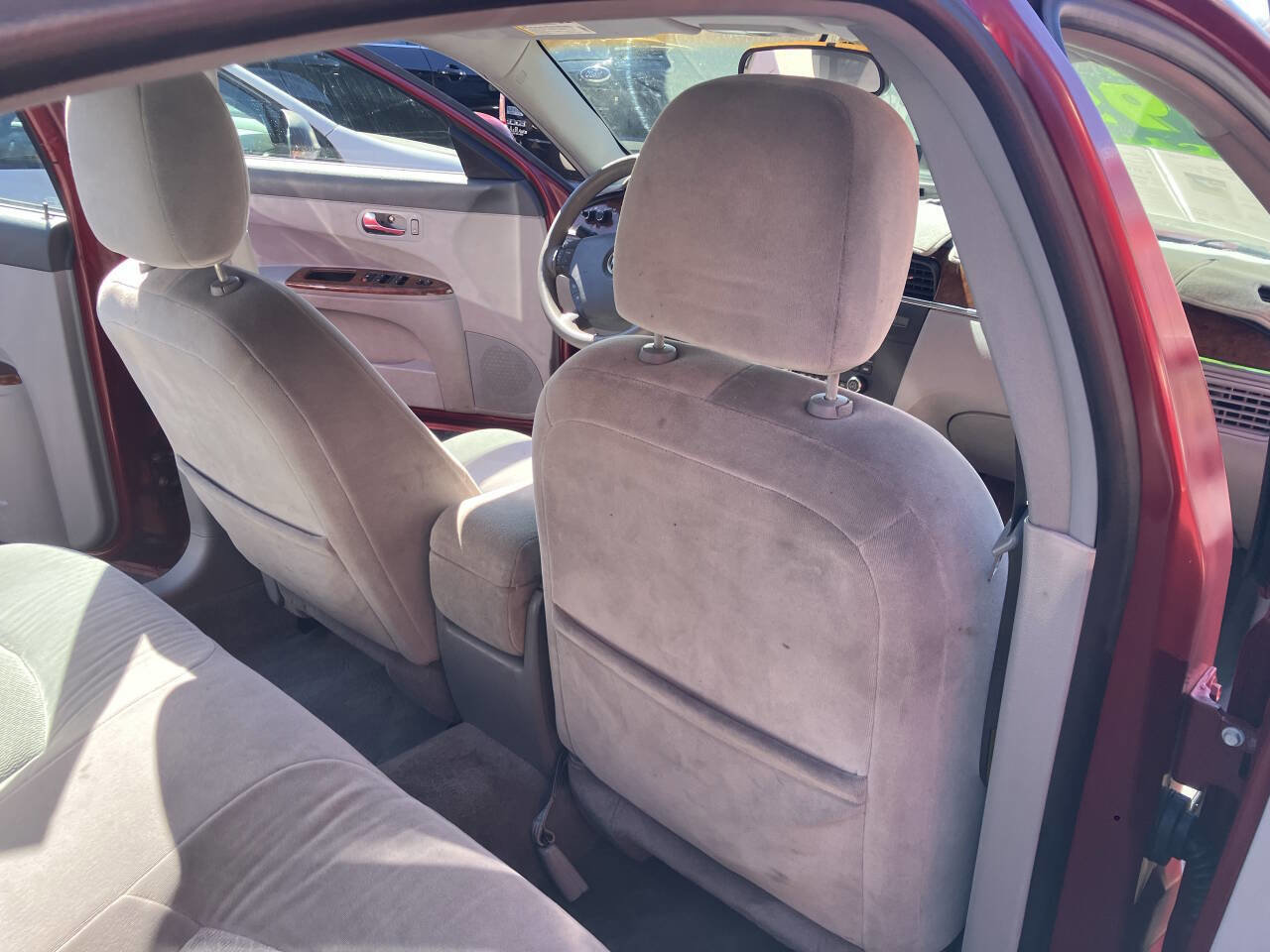 Used 2005 Buick LaCrosse CX w/ Silver Convenience Package image 25