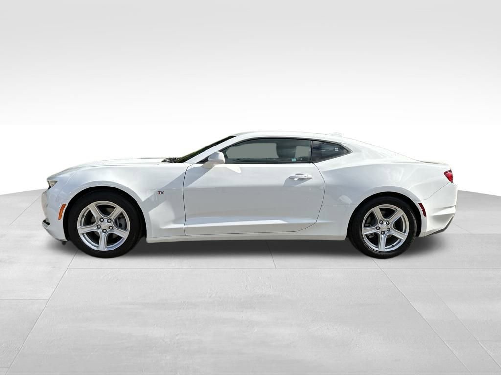 Used 2024 Chevrolet Camaro LT image 2