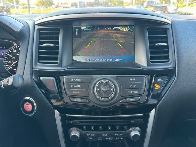 Used 2019 Nissan Pathfinder S AWD/4WD image 29