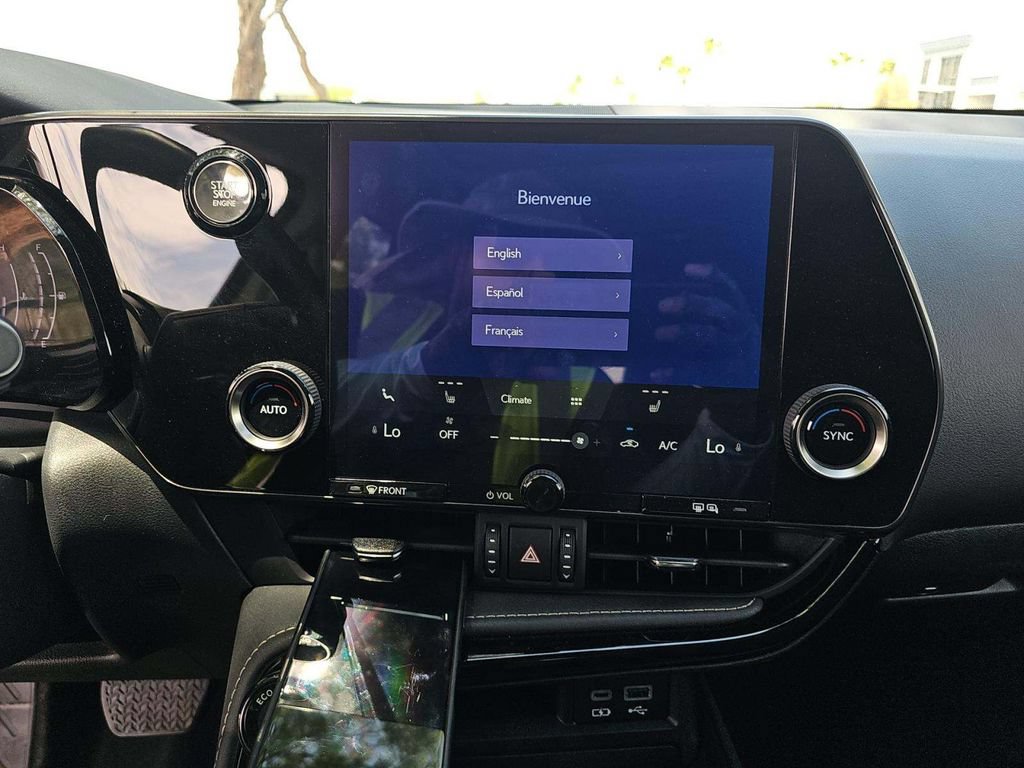 Used 2024 Lexus NX 250 FWD image 6