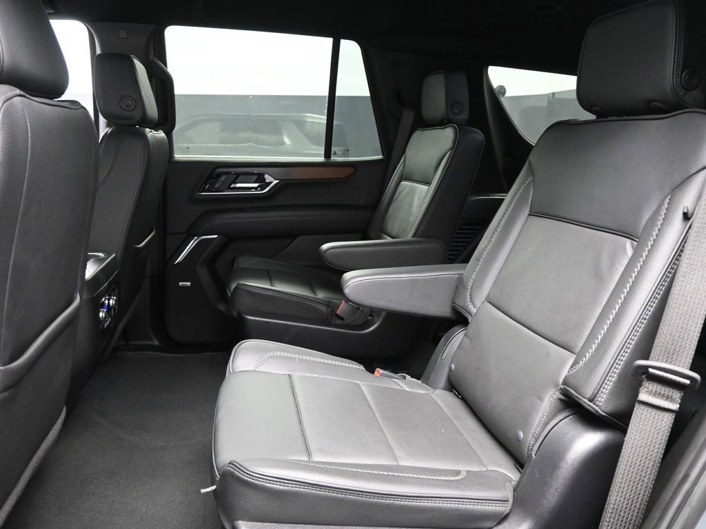 Used 2025 GMC Yukon Denali image 14