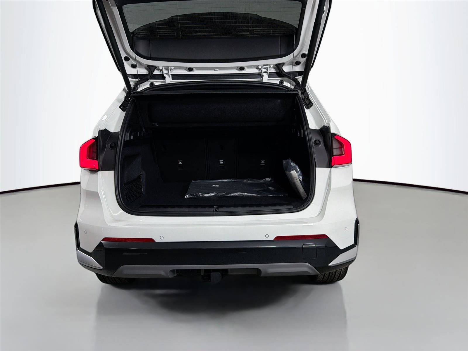 New 2026 BMW X1 xDrive28i w/ Technology Package AWD/4WD image 26