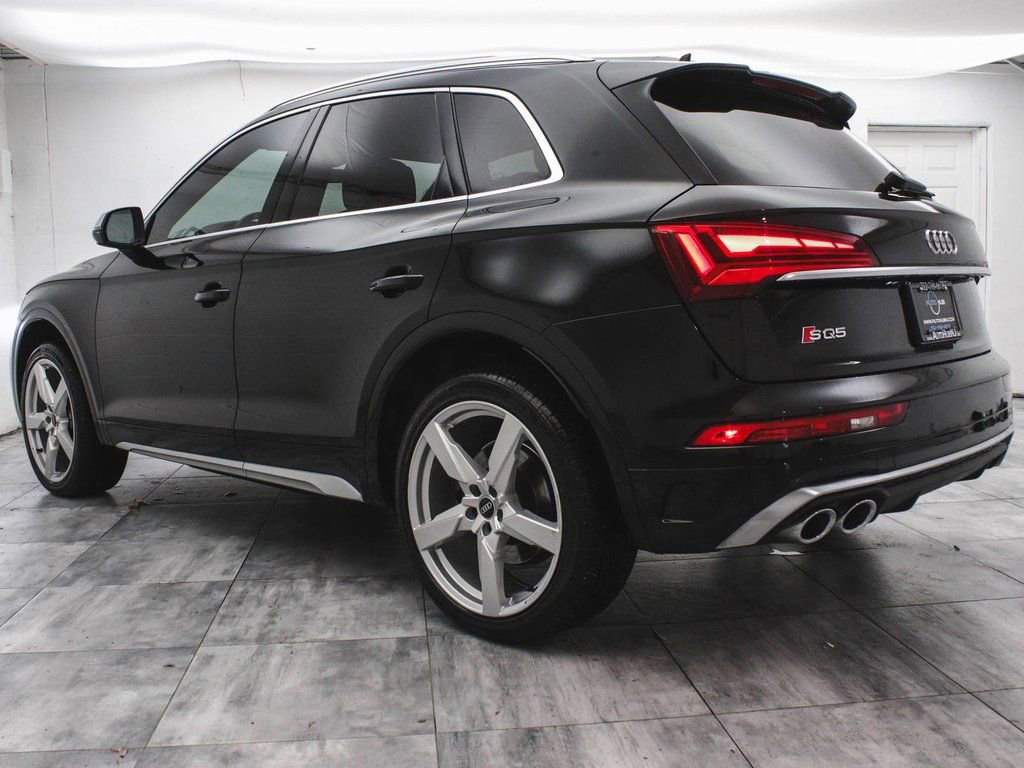 Used 2023 Audi SQ5 Premium w/ Convenience Package image 4