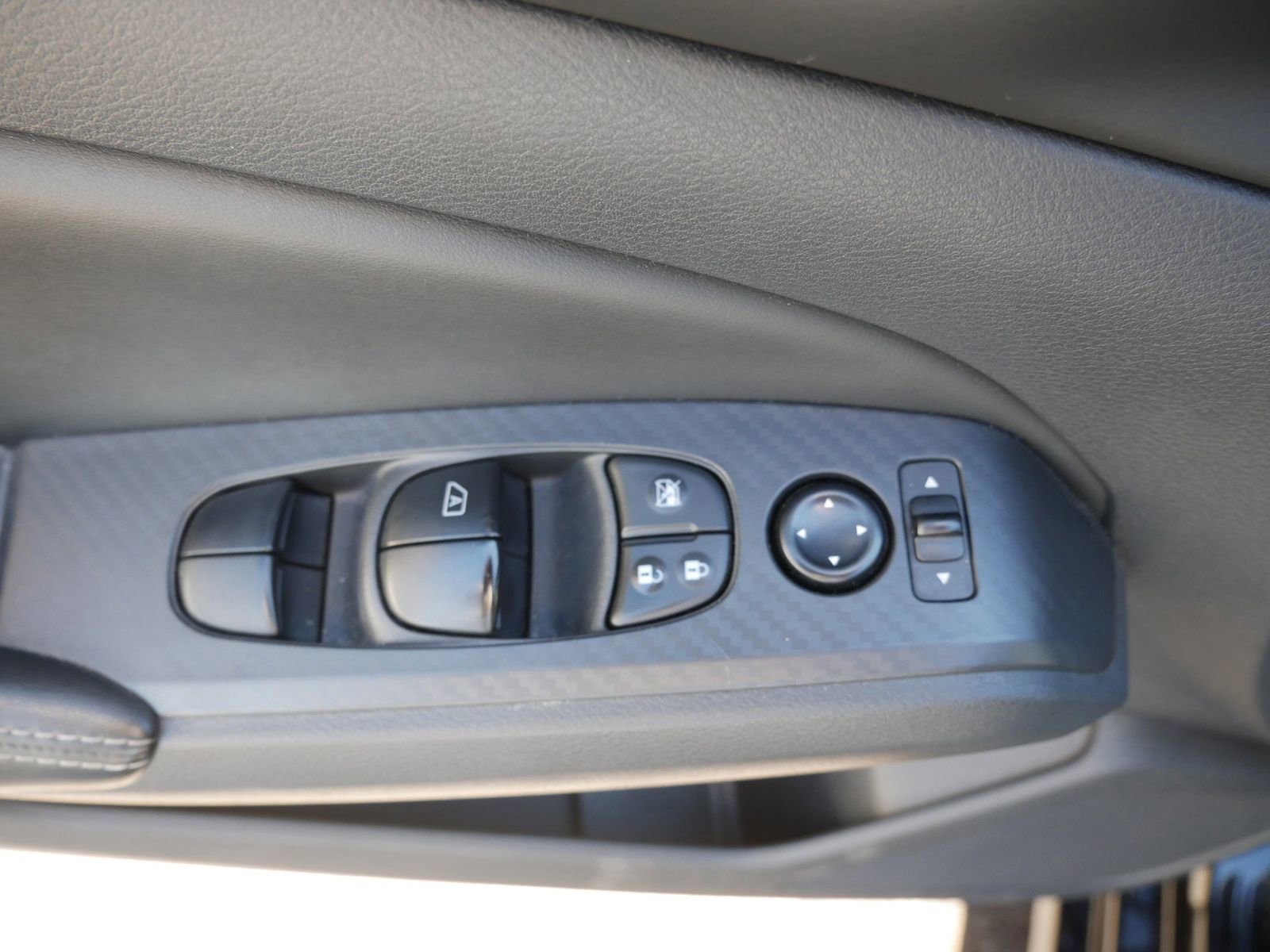 Used 2022 Nissan Altima 2.5 SV image 15