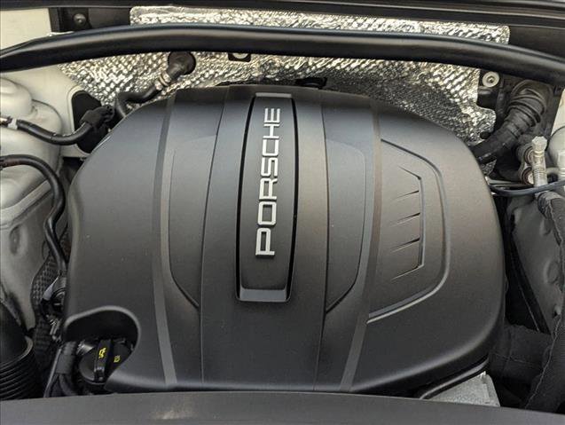 Used 2018 Porsche Macan image 23