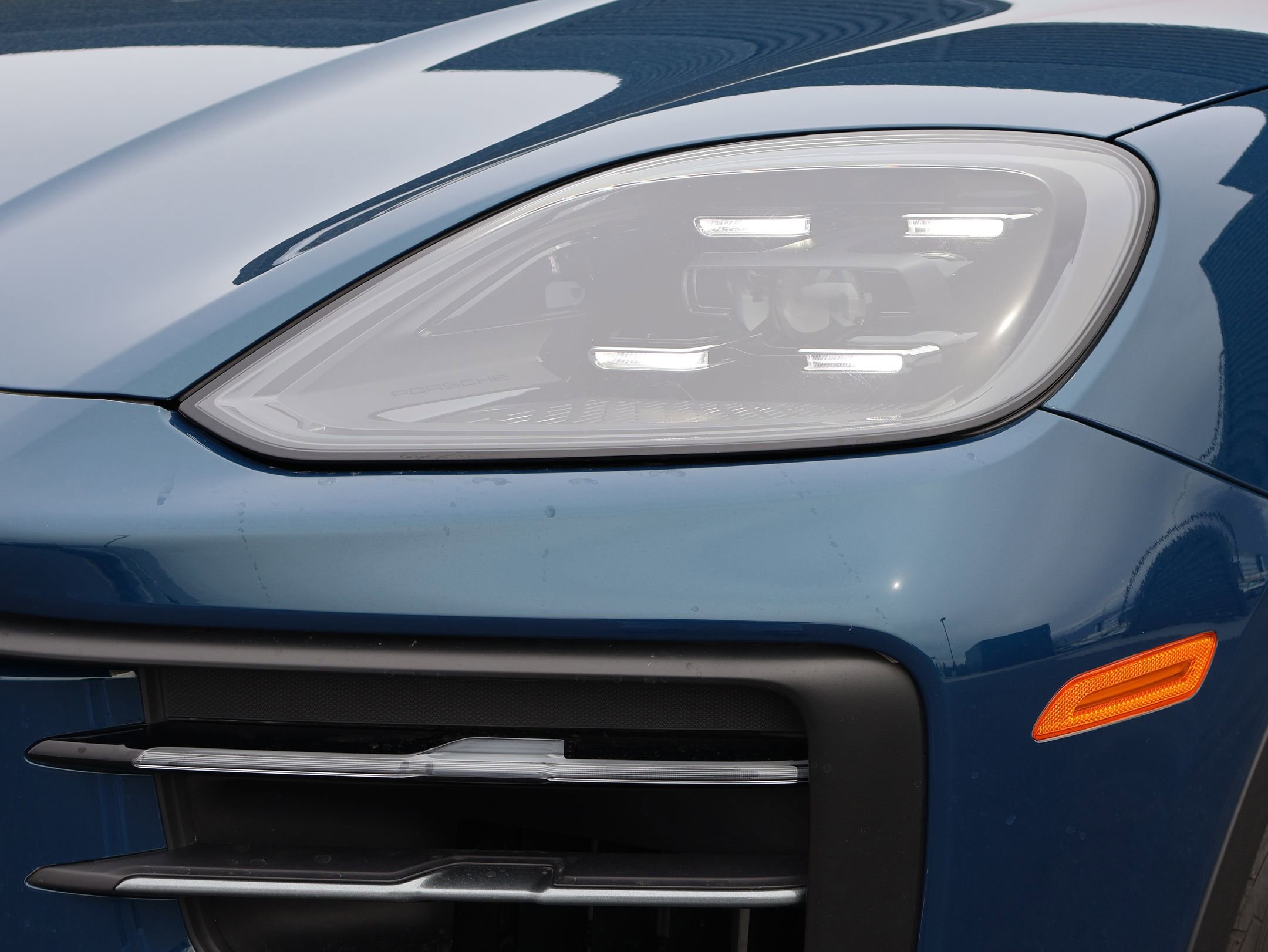 Certified 2025 Porsche Cayenne E-Hybrid image 13