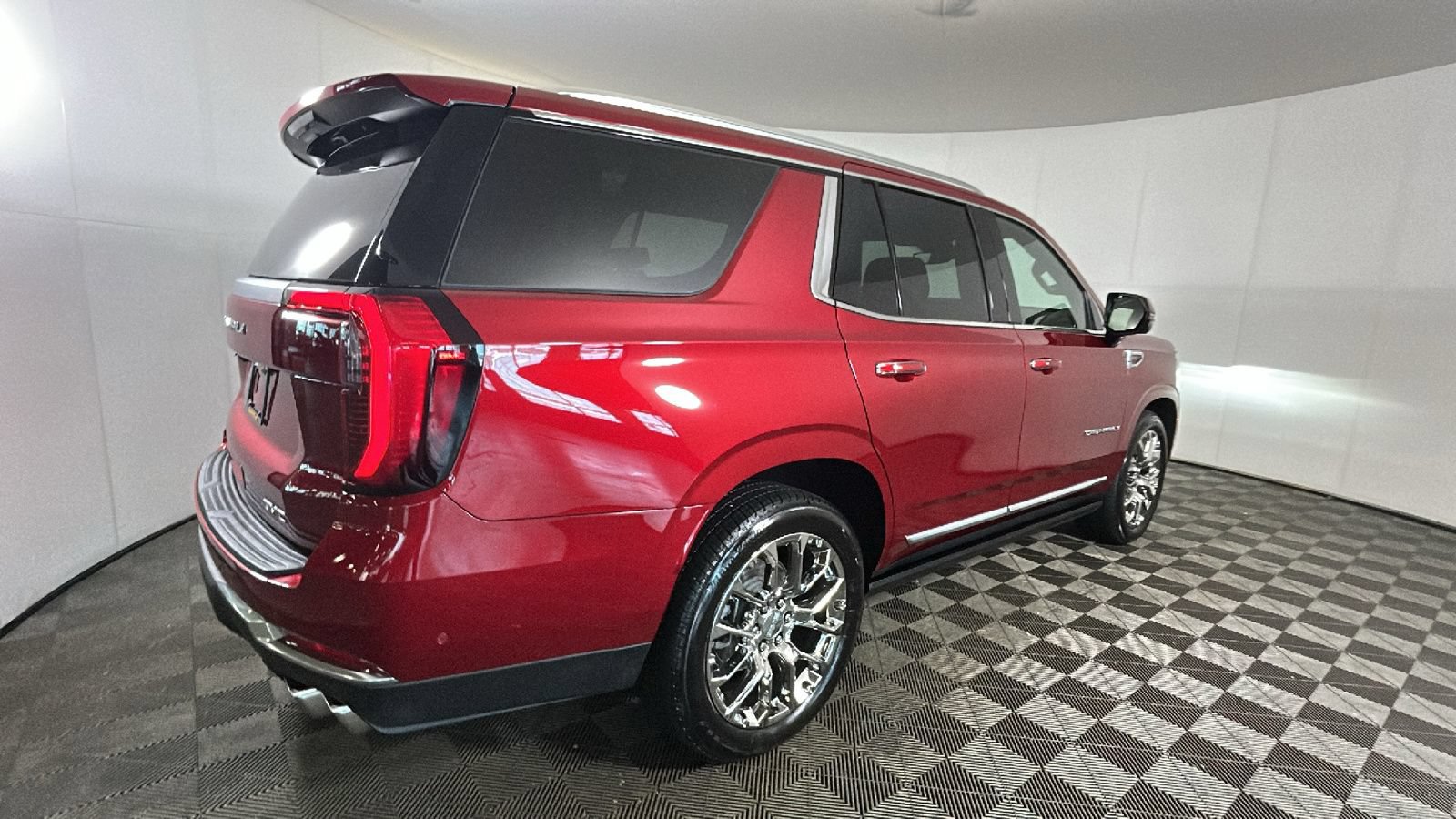 New 2026 GMC Yukon Denali w/ Sun & Power Step Package AWD/4WD image 2