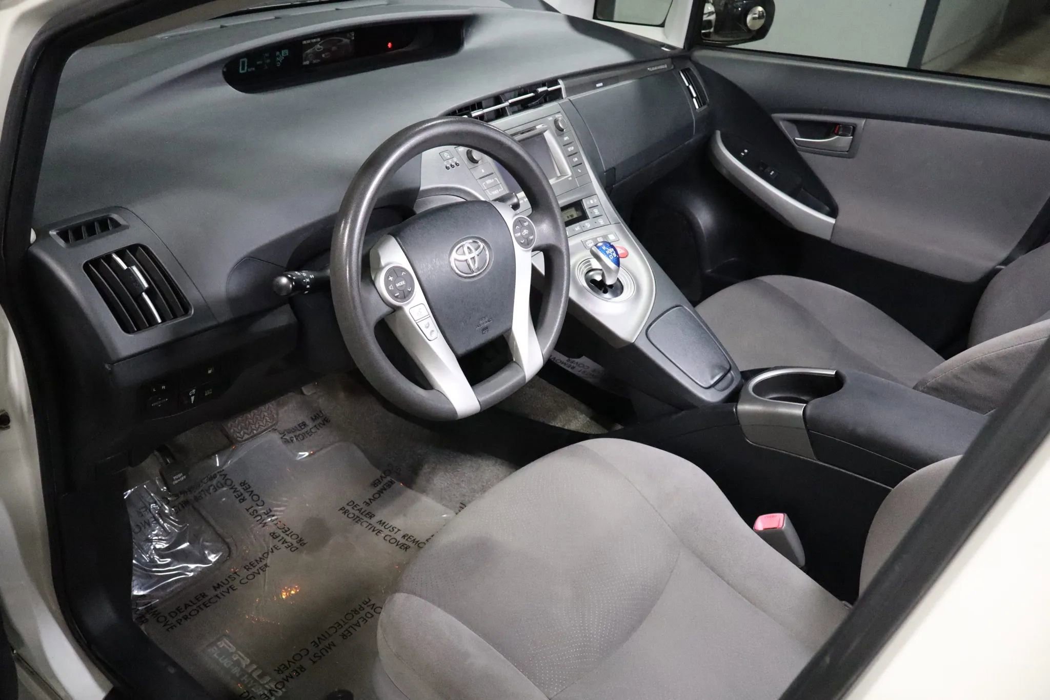 Used 2013 Toyota Prius Plug-In Hybrid image 11