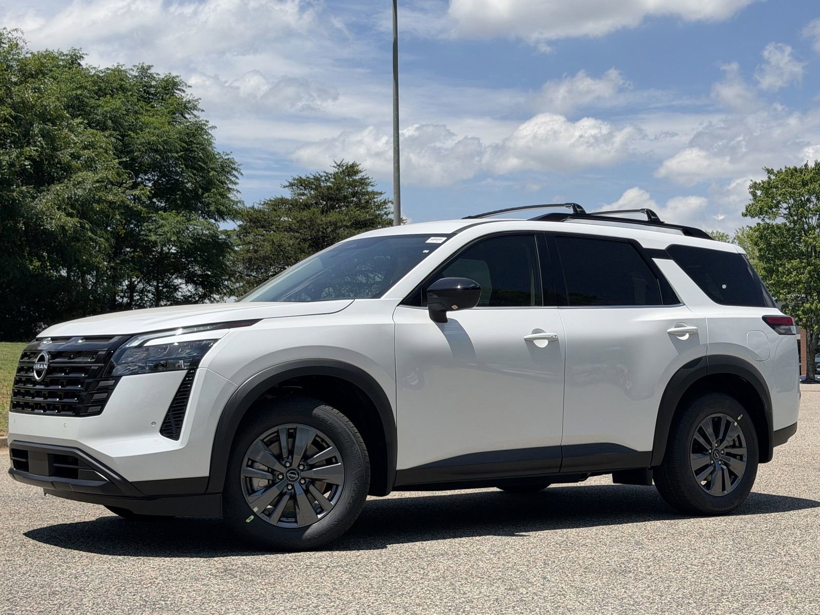 New 2026 Nissan Pathfinder SL