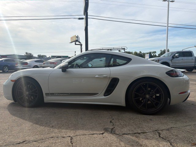 Used 2021 Porsche 718 Cayman RWD image 13