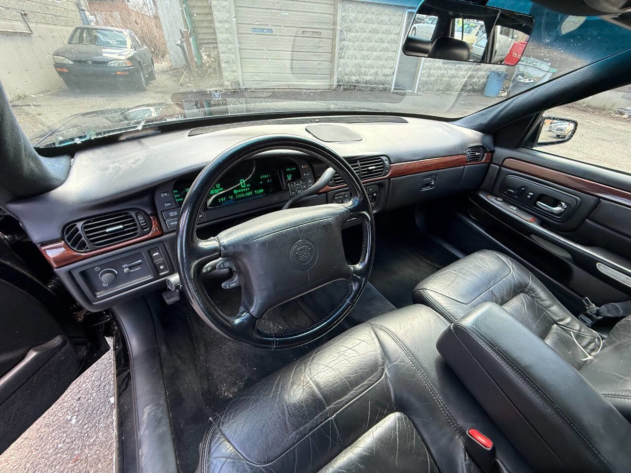 Used 1997 Cadillac De Ville Sedan w/ Comfort/Convenience Pkg FWD image 9