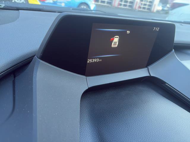 Used 2023 Toyota Prius LE AWD/4WD image 5