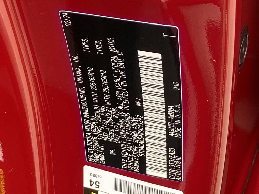 Certified 2024 Toyota Grand Highlander XLE image 37