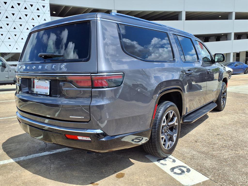 Used 2024 Jeep Wagoneer L Series III w/ Flexible Seating Group image 24
