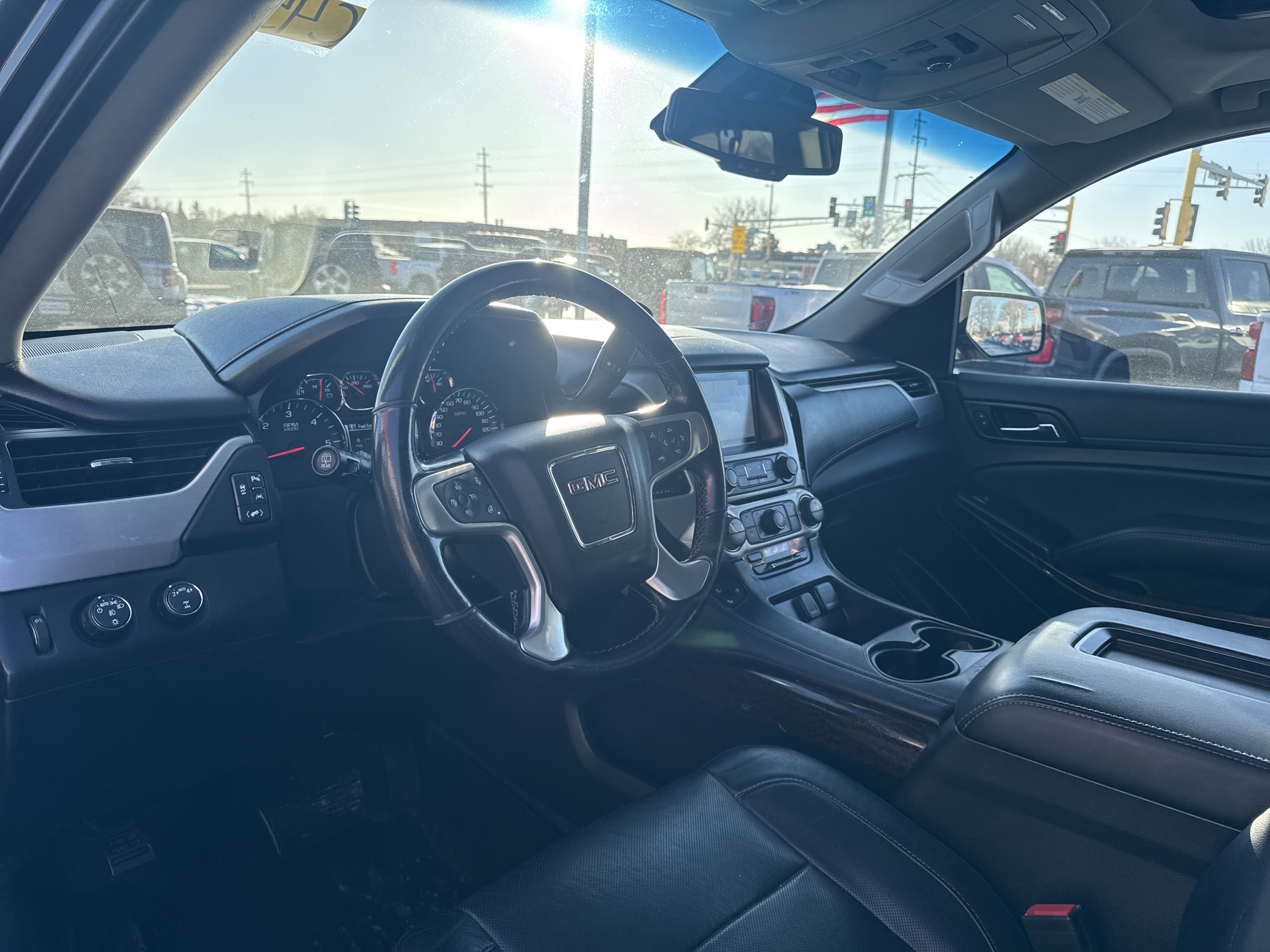 Used 2019 GMC Yukon XL SLT w/ Open Road Package image 18