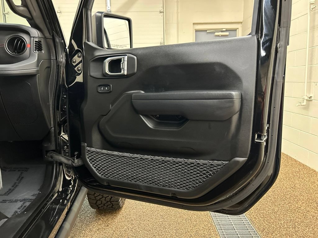 Used 2026 Jeep Gladiator Rubicon AWD/4WD image 16
