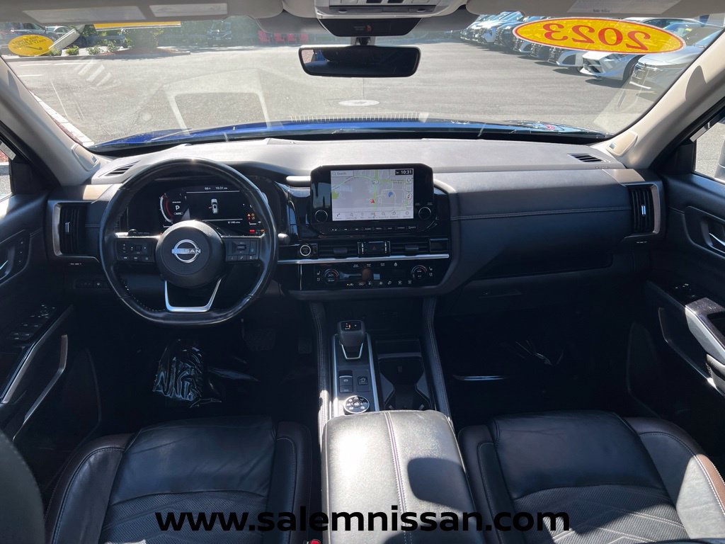 Used 2024 Nissan Pathfinder Platinum AWD/4WD image 18