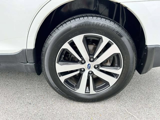 Used 2018 Subaru Outback 2.5i Limited AWD/4WD image 8