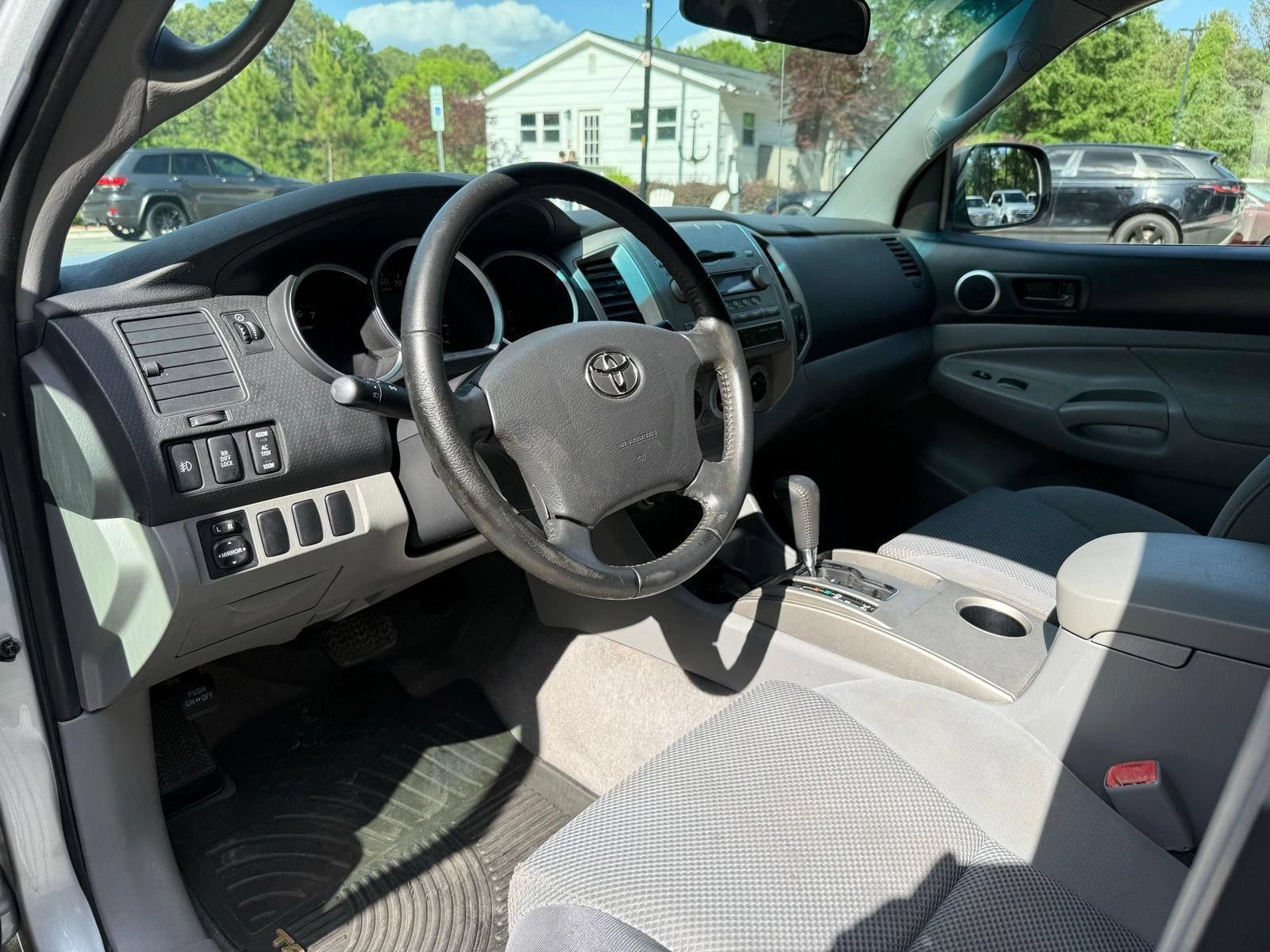 Used 2005 Toyota Tacoma PreRunner RWD image 16