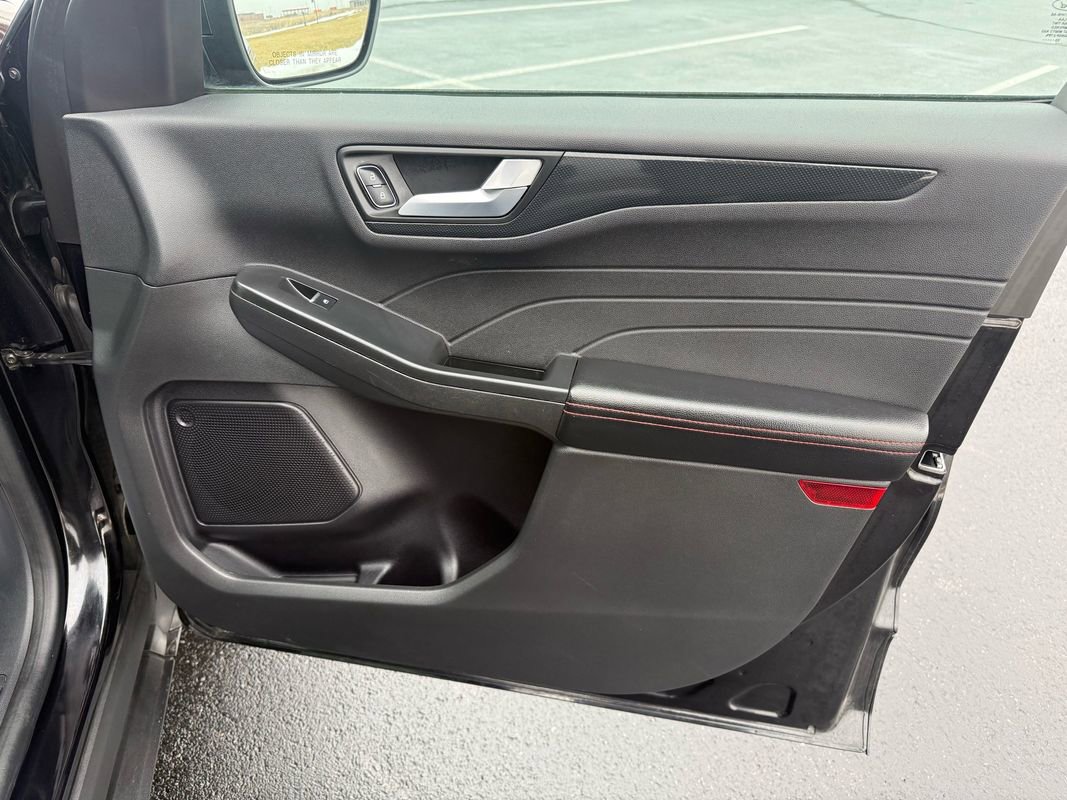 Used 2023 Ford Escape ST-Line w/ Tech Pack #1 image 16