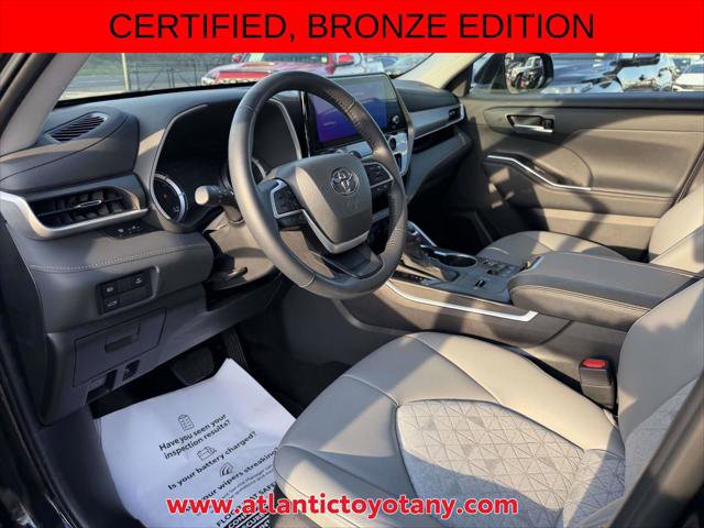 Certified 2023 Toyota Highlander Bronze Edition AWD/4WD image 18