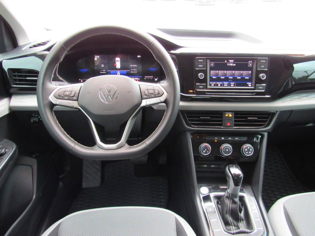 Used 2024 Volkswagen Taos S FWD image 5
