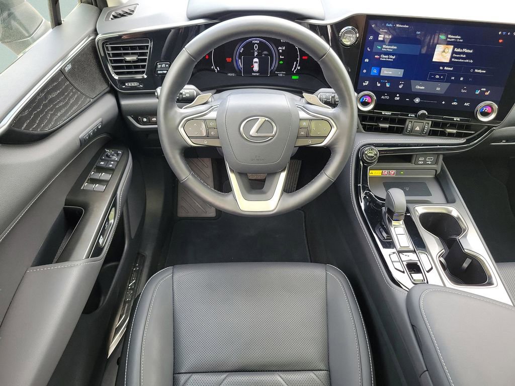 Used 2024 Lexus NX 350h AWD w/ Vision Package image 21