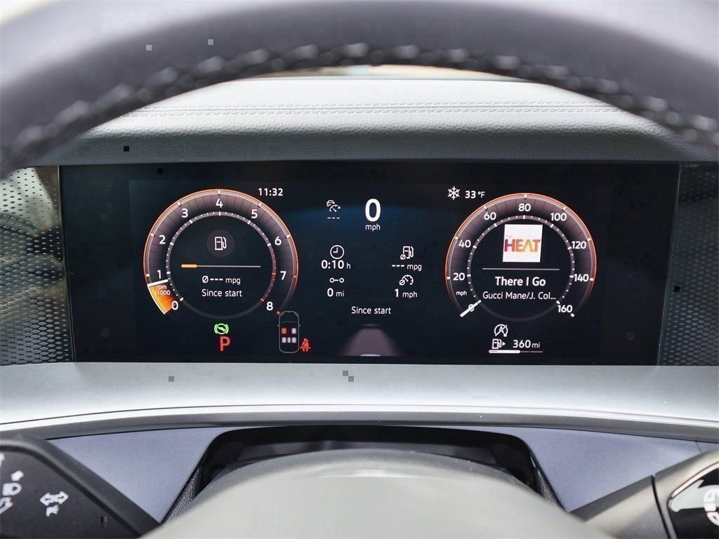 New 2026 Volkswagen Tiguan SE R-Line FWD image 22