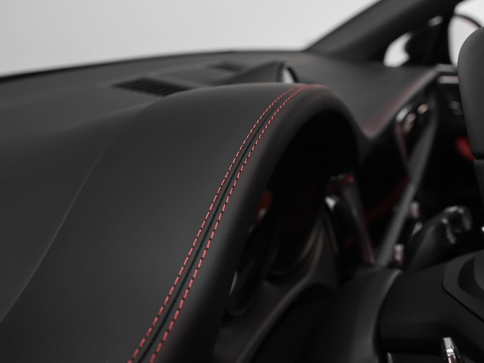 New 2026 Porsche Macan AWD/4WD image 29