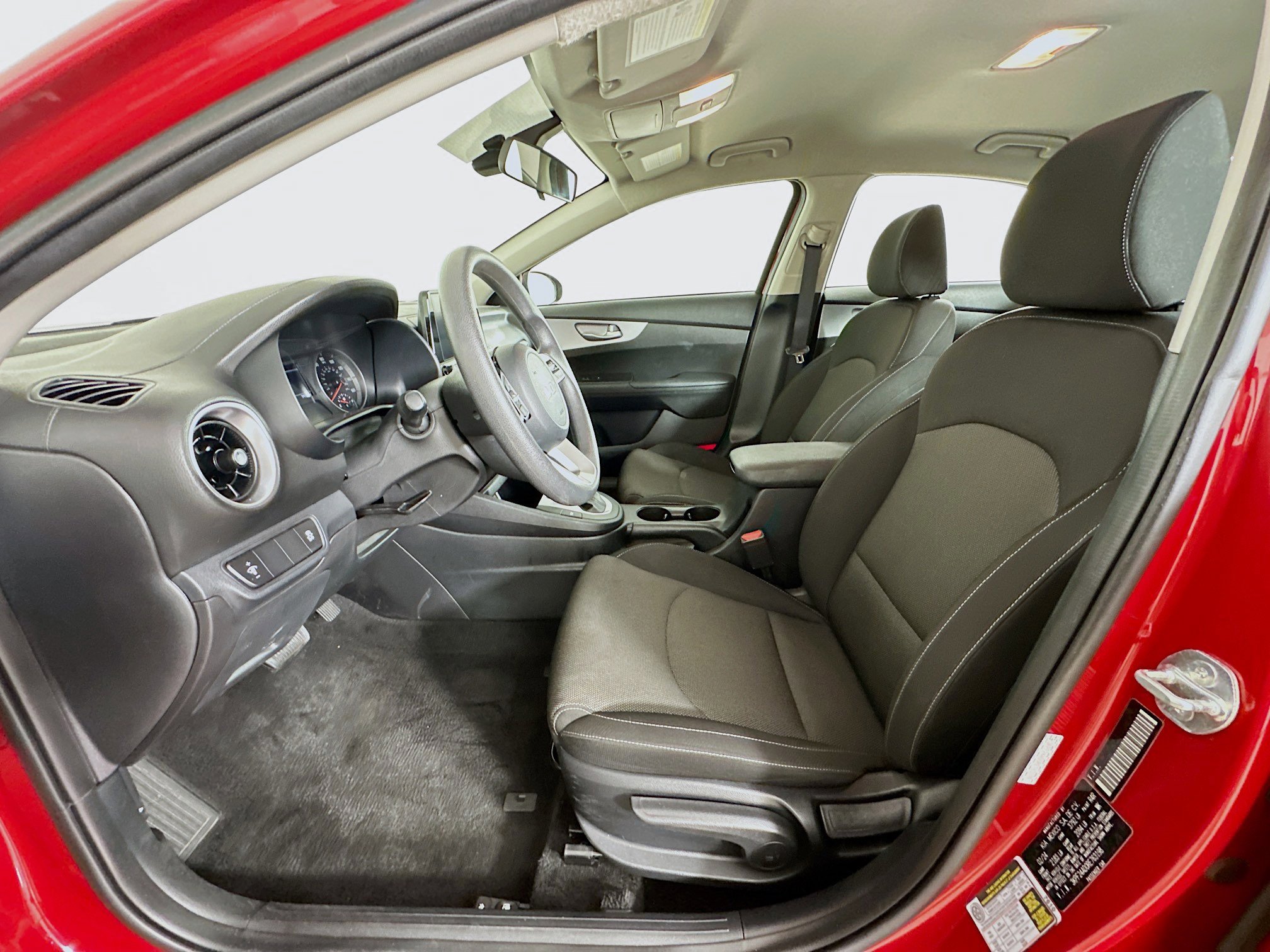 Used 2024 Kia Forte LXS image 13