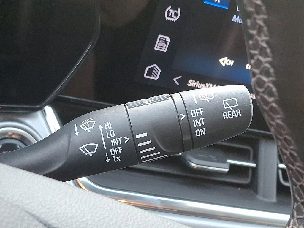 Used 2024 Chevrolet Trax LT w/ Driver Confidence Package image 25