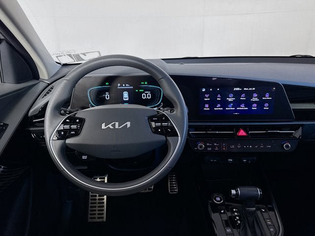 Certified 2023 Kia Niro EX Touring FWD image 23