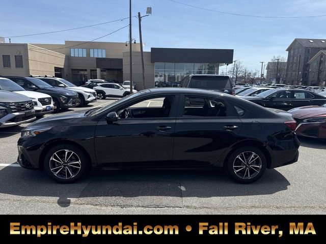 Used 2023 Kia Forte LXS image 8