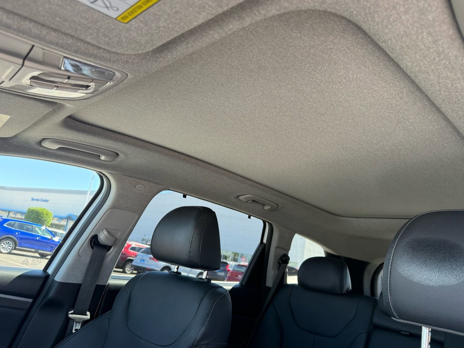 Used 2019 Hyundai Santa Fe SEL w/ Cargo Package image 16