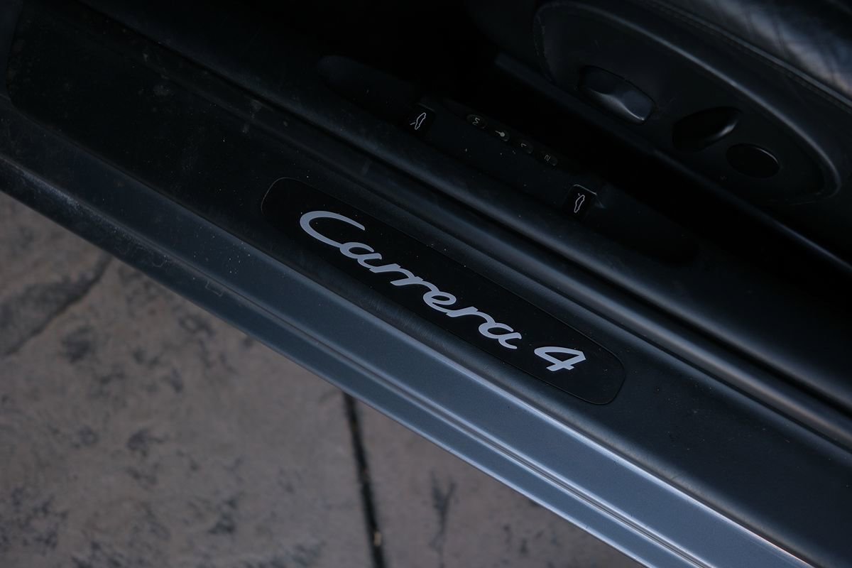 Used 2004 Porsche 911 Carrera 4 image 31