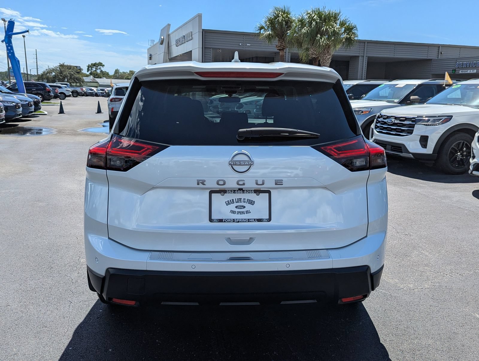 Used 2025 Nissan Rogue SV FWD image 7