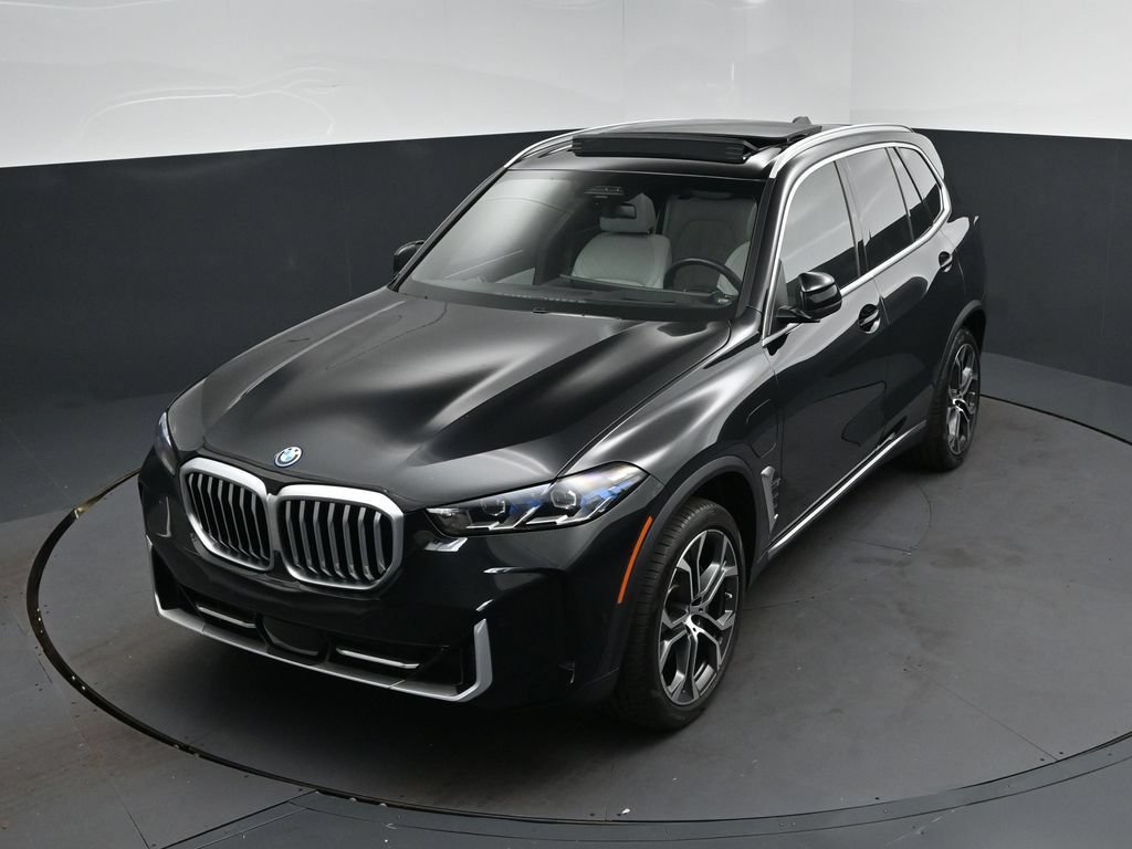Certified 2024 BMW X5 xDrive50e w/ Premium Package AWD/4WD image 30