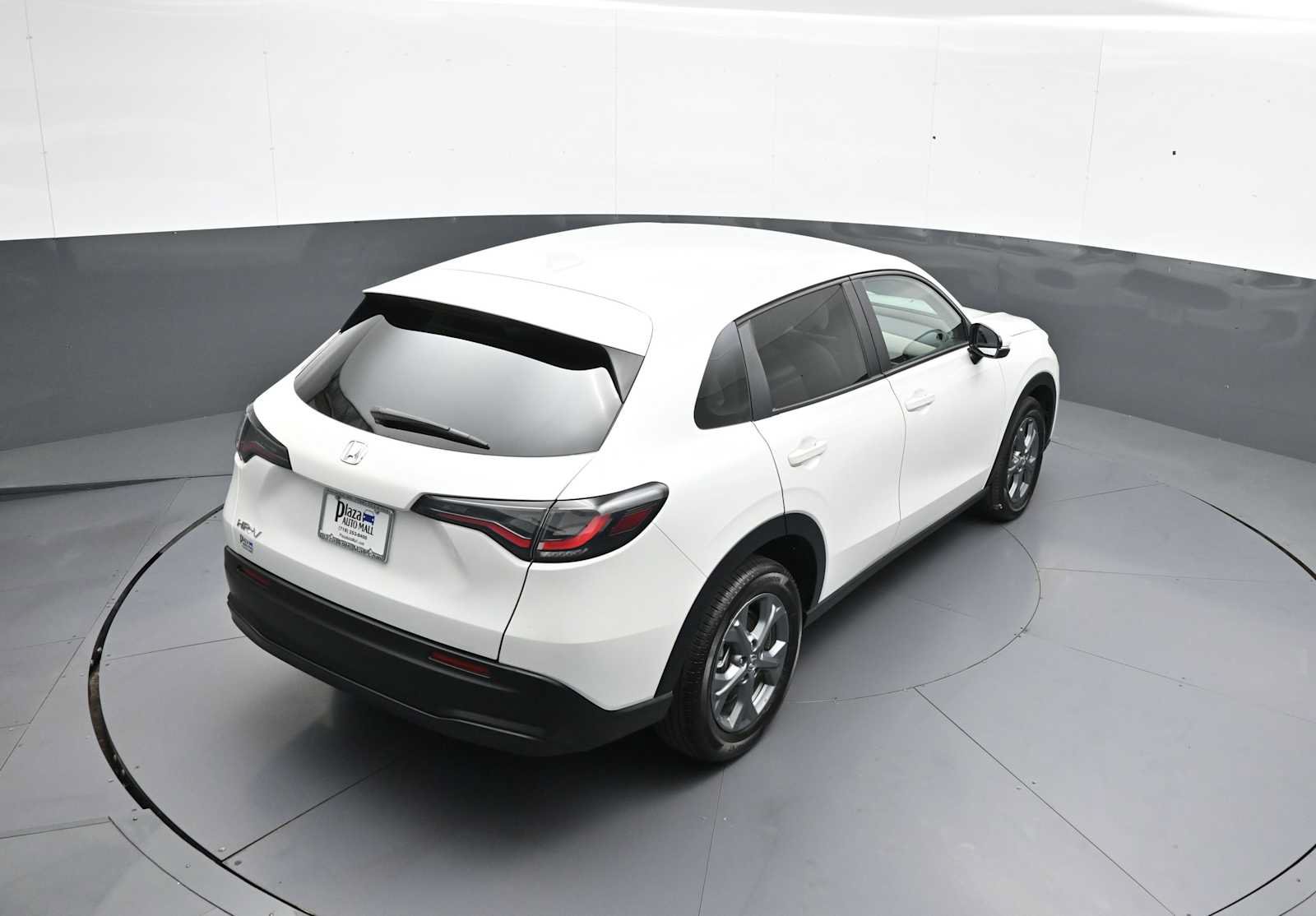 Certified 2026 Honda HR-V LX image 35