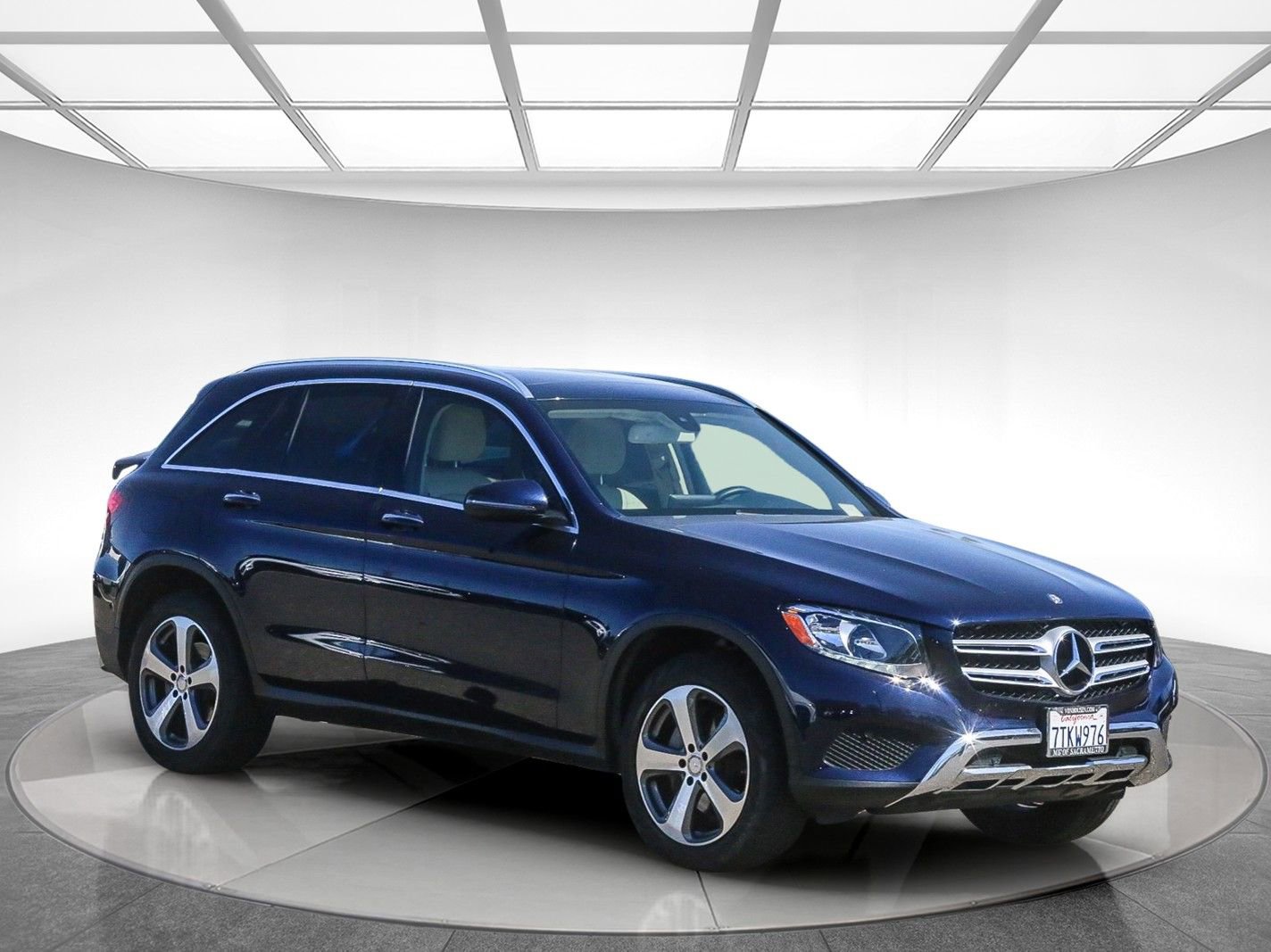 Used 2016 Mercedes-Benz GLC 300 4MATIC image 4