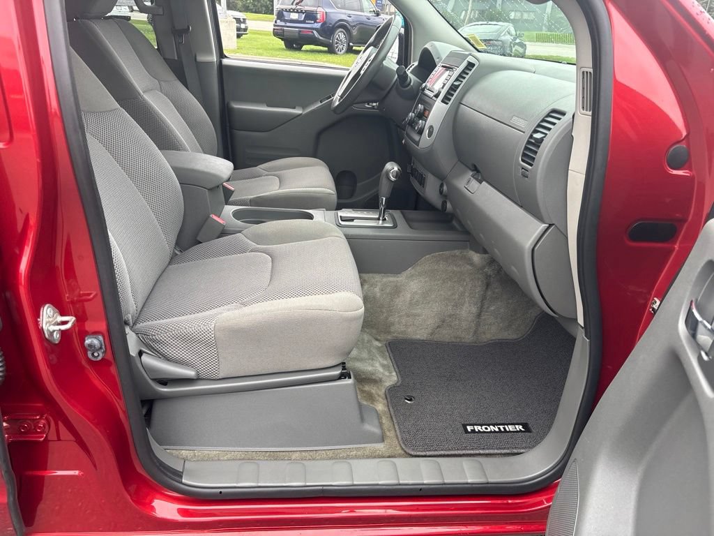 Used 2018 Nissan Frontier SV w/ Value Truck Package AWD/4WD image 33