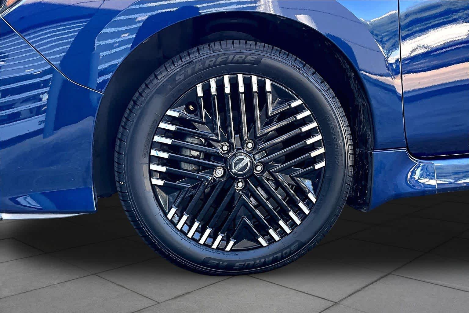 Certified 2024 Nissan Leaf SV Plus FWD image 10