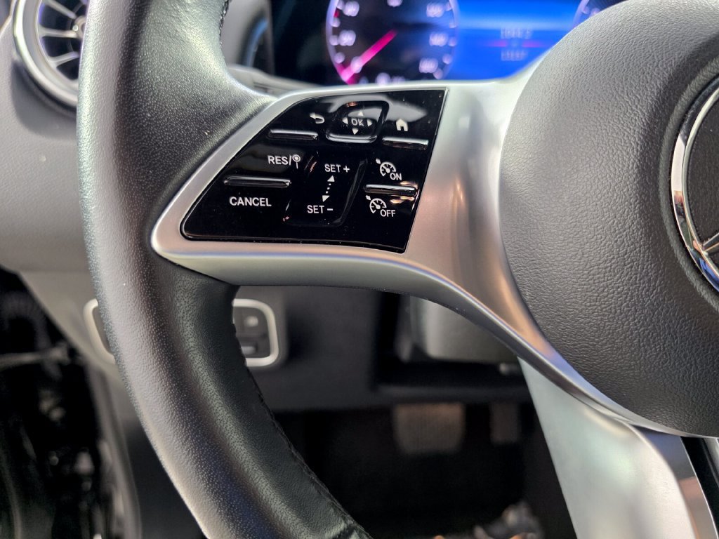 Certified 2025 Mercedes-Benz GLB 250 image 18