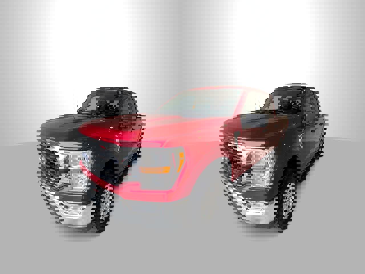 Used 2022 Ford F150 XLT w/ Trailer Tow Package image 4