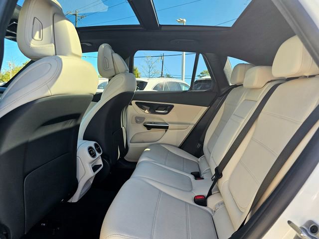 Certified 2025 Mercedes-Benz GLC 300 4MATIC image 23